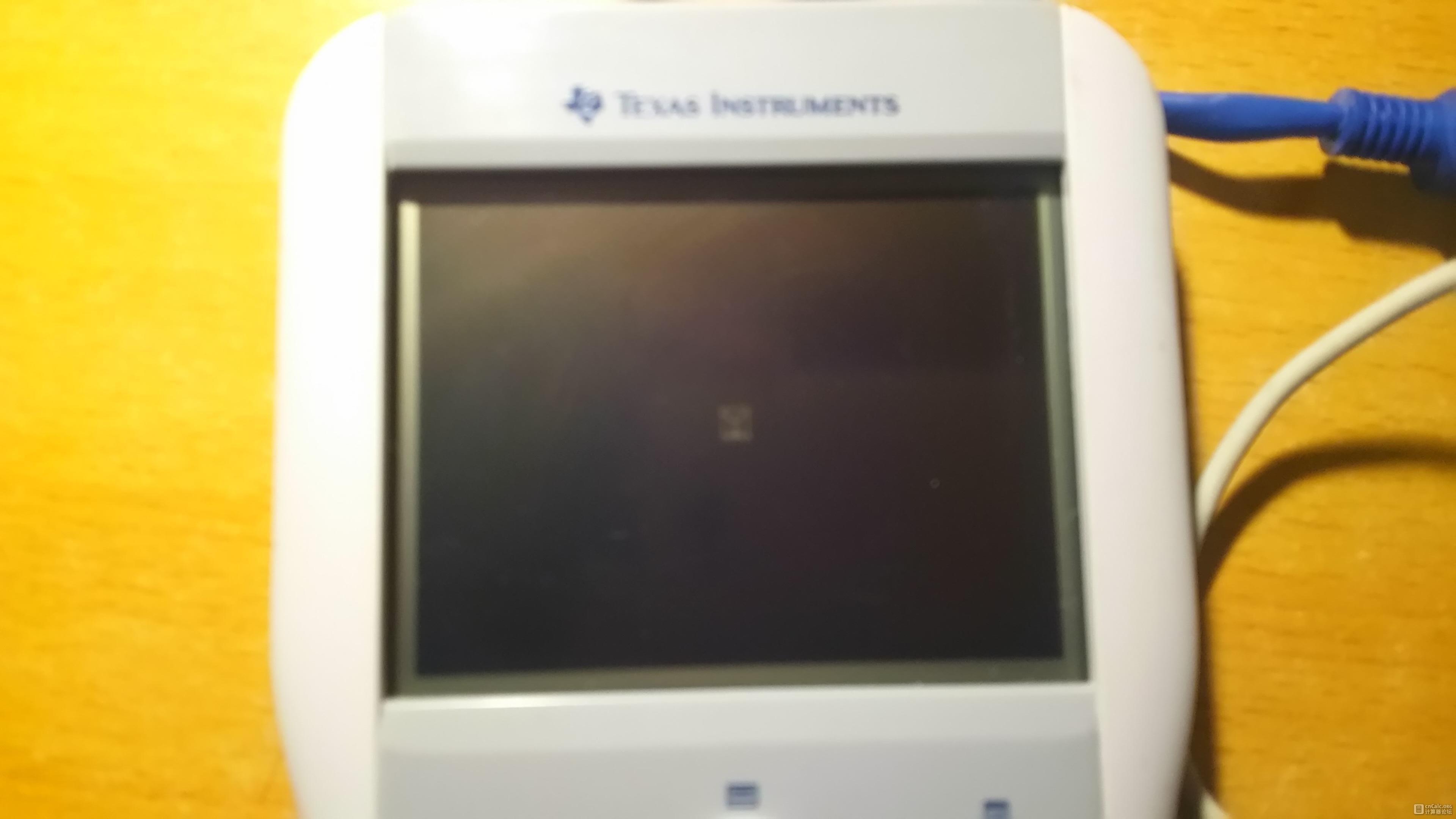 载入系统后的麻点屏，显示的不是转钟而是沙漏