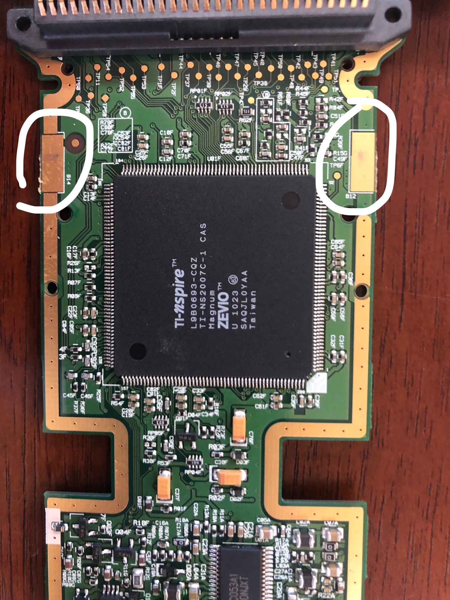 PCB电池触点